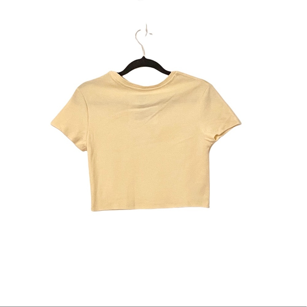 New Sanrio: Large Chococat Yellow Round Neck Short Sleeve Crop Top - Picture 2 of 3